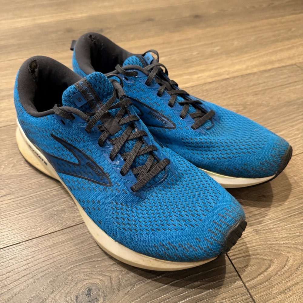 Brooks Levitate 5 Mens Running Shoes Blue Black Athletic Sneakers Size 11.5
